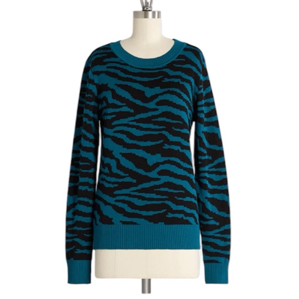 ModCloth Call to the Wild Blue & Black Animal Print Pullover Sweater Size Small